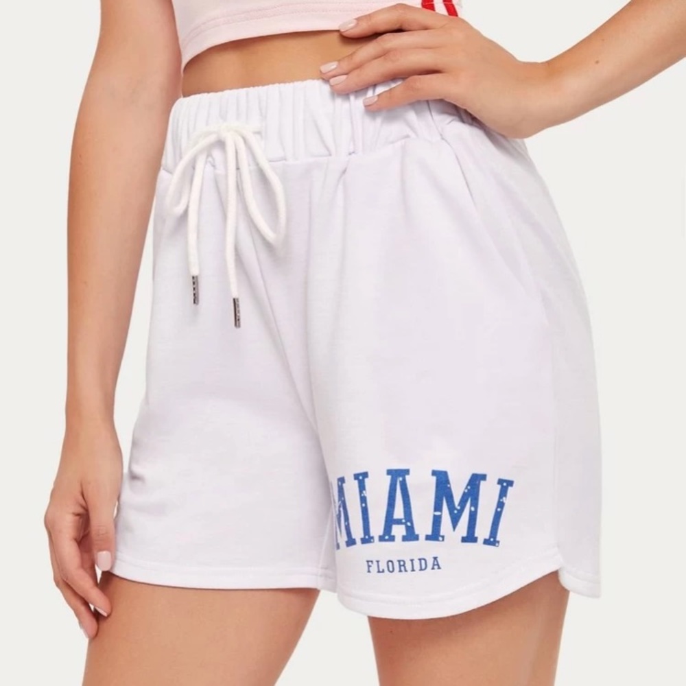Romwe white shorts
